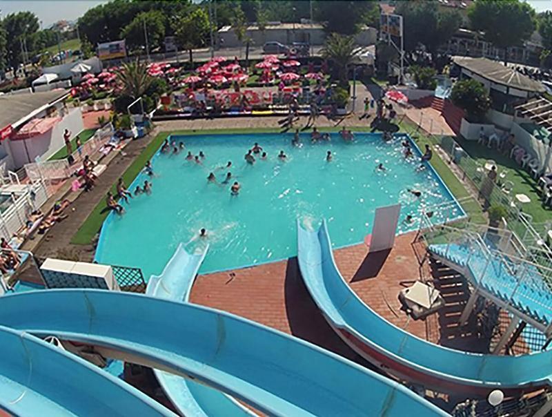 Hotel Villa Linda - Family Hotel - Nuova Costruzione Antisismica Riccione Buitenkant foto