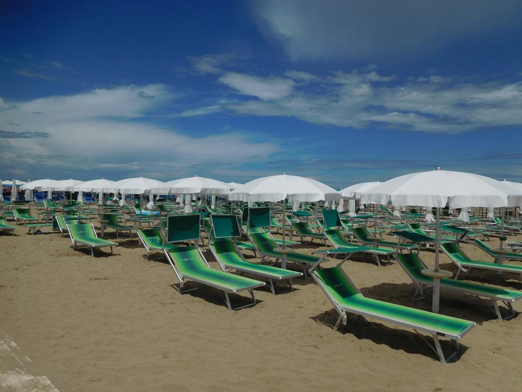 Hotel Villa Linda - Family Hotel - Nuova Costruzione Antisismica Riccione Buitenkant foto