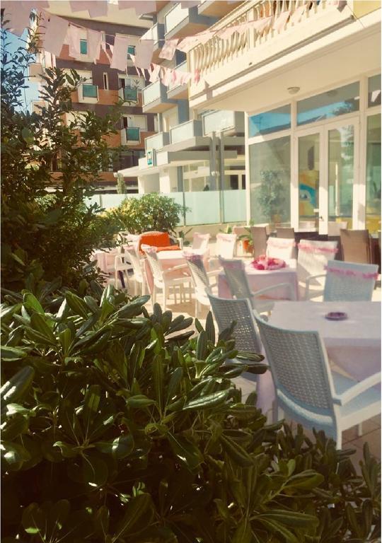 Hotel Villa Linda - Family Hotel - Nuova Costruzione Antisismica Riccione Buitenkant foto