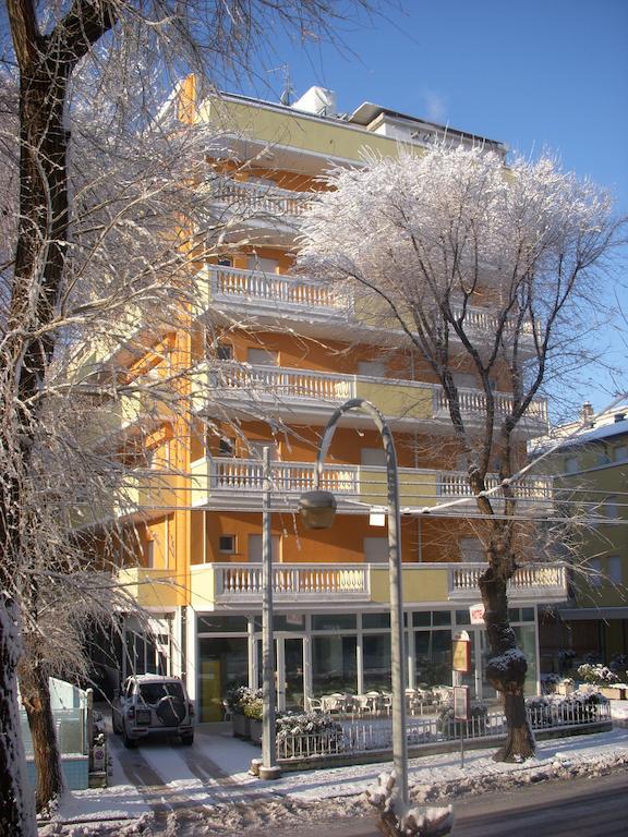 Hotel Villa Linda - Family Hotel - Nuova Costruzione Antisismica Riccione Buitenkant foto
