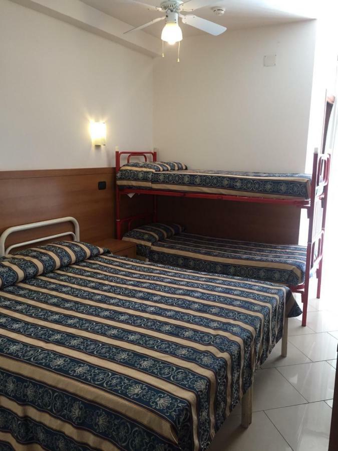 Hotel Villa Linda - Family Hotel - Nuova Costruzione Antisismica Riccione Buitenkant foto
